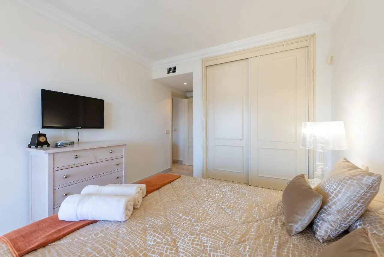 Apartment In Puerto Banus With Pool Views And Parking Marbella